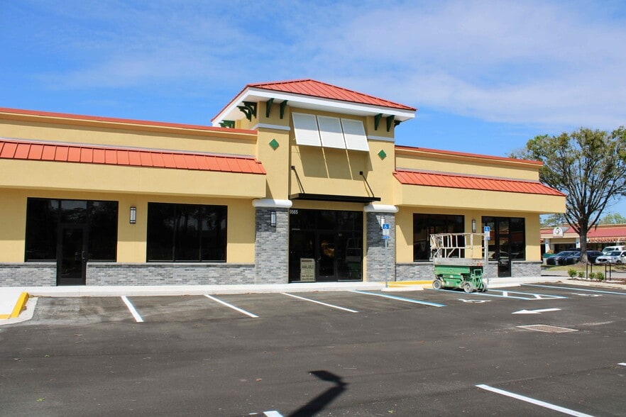 More Photos Of 9551 Baymeadows Rd, Jacksonville Unknown For Lease