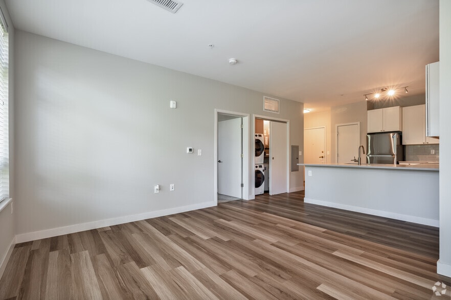 More Photos Of 2800 Franklin Blvd, Cleveland Apartments For Lease