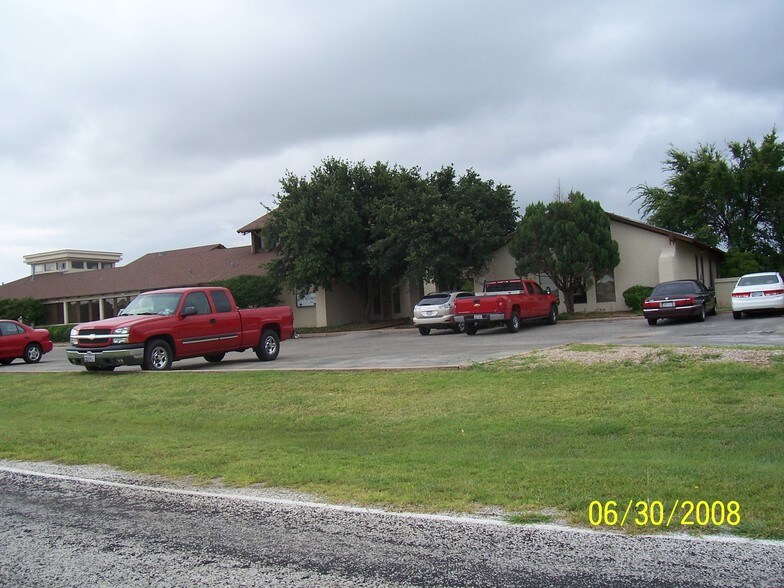 More Photos Of 1215 E South 11th St, Abilene Office For Lease