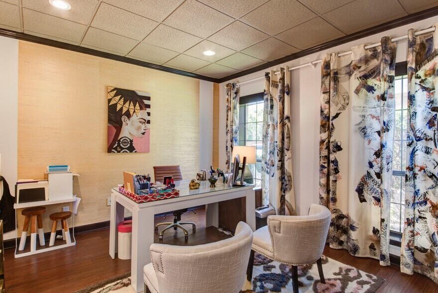 More Photos Of 8701 Shoal Creek Blvd, Austin Medical For Lease