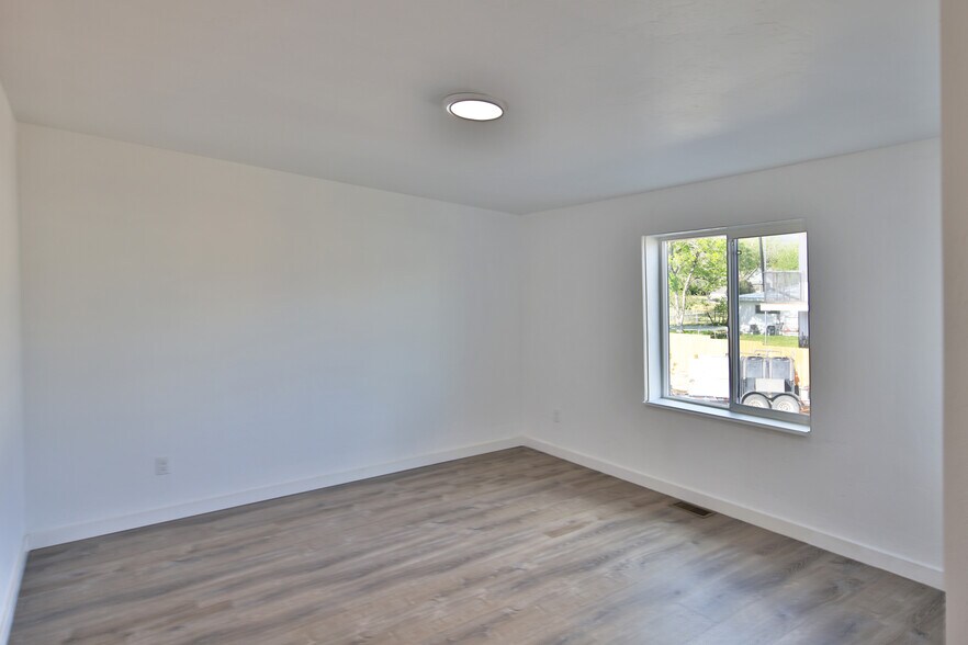 More Photos Of 10900 Hwy 65, Mesa Hotel For Sale