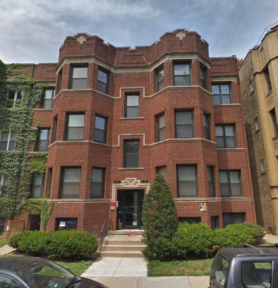 Primary Photo Of 922-924 W George St, Chicago Apartments For Sale
