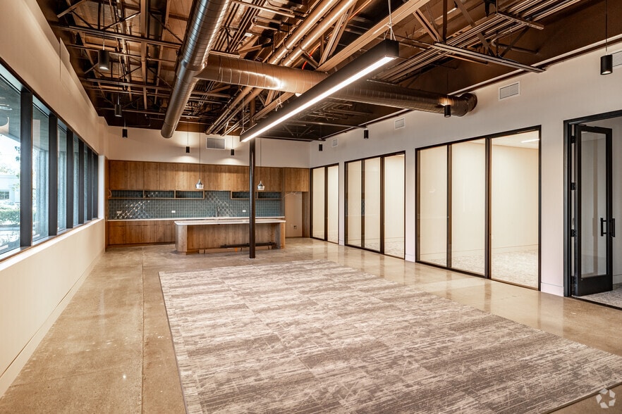 More Photos Of 200 E Baker St, Costa Mesa Loft Creative Space For Sale