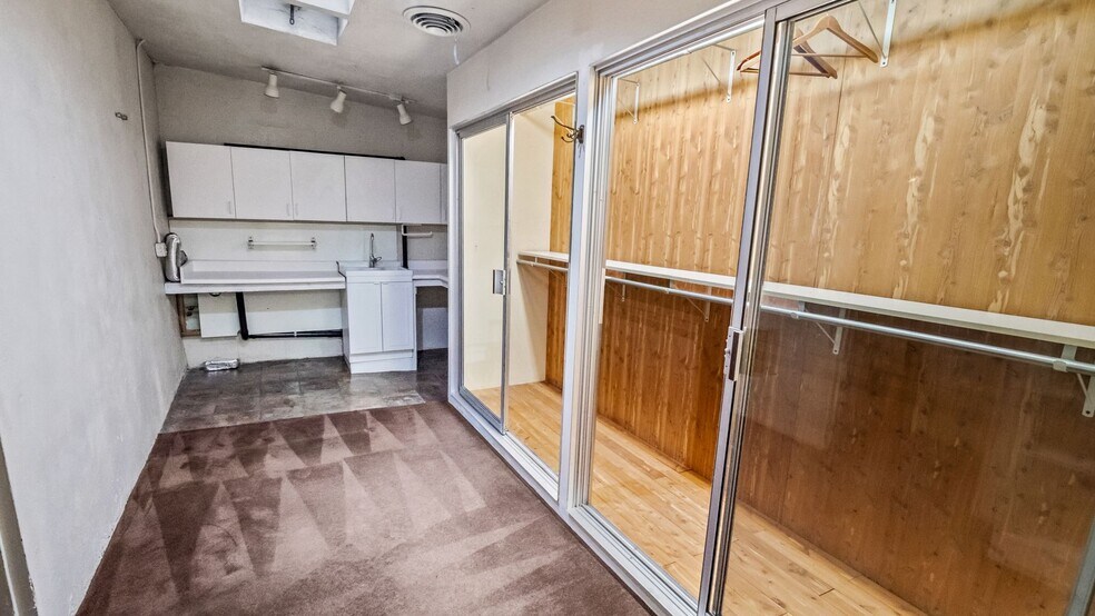 More Photos Of 4635 E Anaheim St, Long Beach Office Residential For Sale