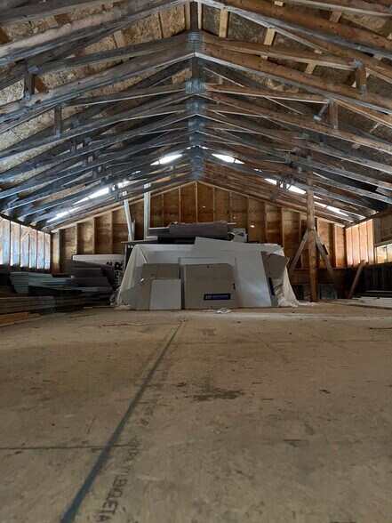 More Photos Of 2985 Mill Pl, Sauquoit Manufacturing For Sale