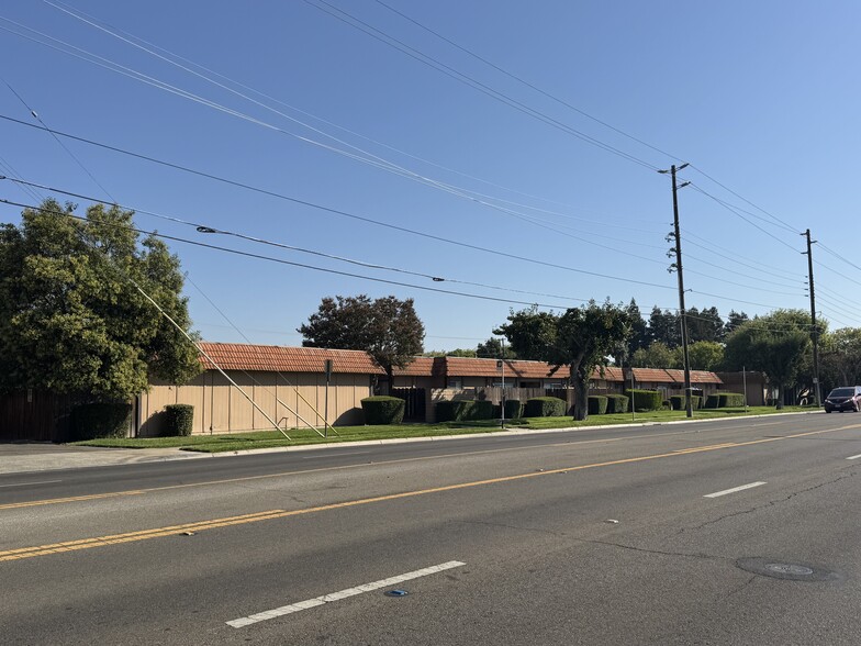More Photos Of 701 Standiford Ave, Modesto Apartments For Sale