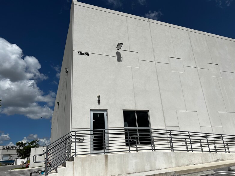 More Photos Of 13202 NW 107th Ave, Hialeah Gardens Warehouse For Sale