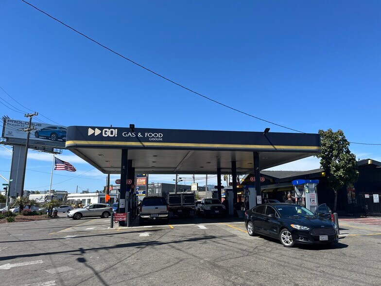 More Photos Of 720 High St, Oakland Service Station For Sale