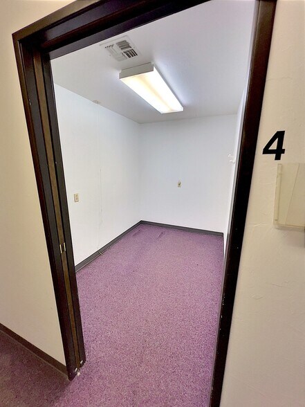 More Photos Of 1400 Lera, Weatherford Medical For Sale