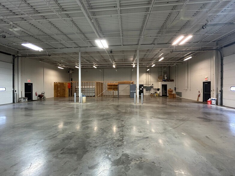 More Photos Of 221 McRand Ct, Hagerstown Light Distribution For Lease