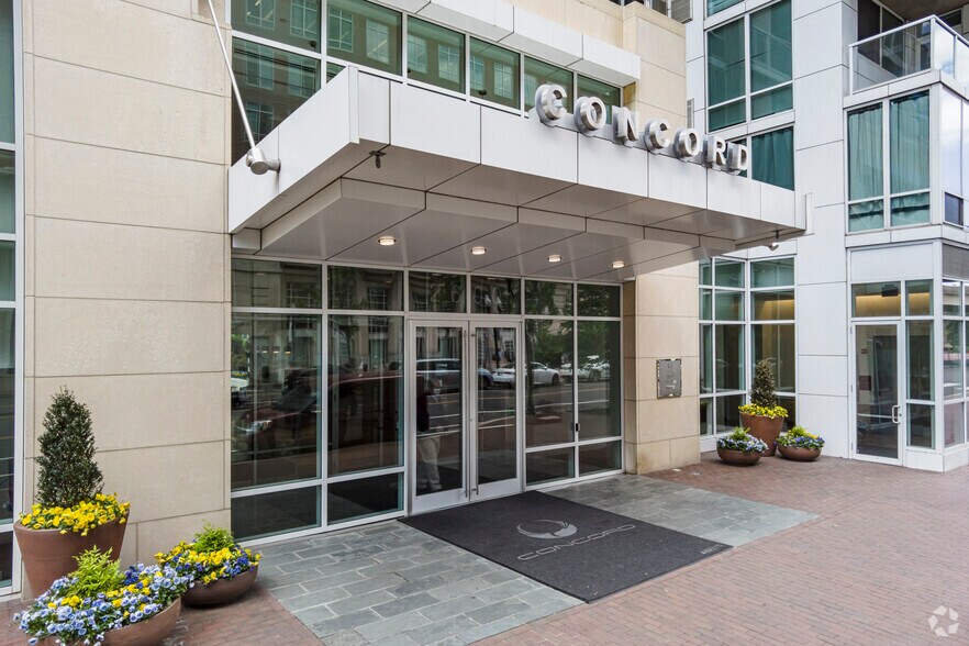 More Photos Of 2777 Crystal Dr, Arlington Unknown For Sale