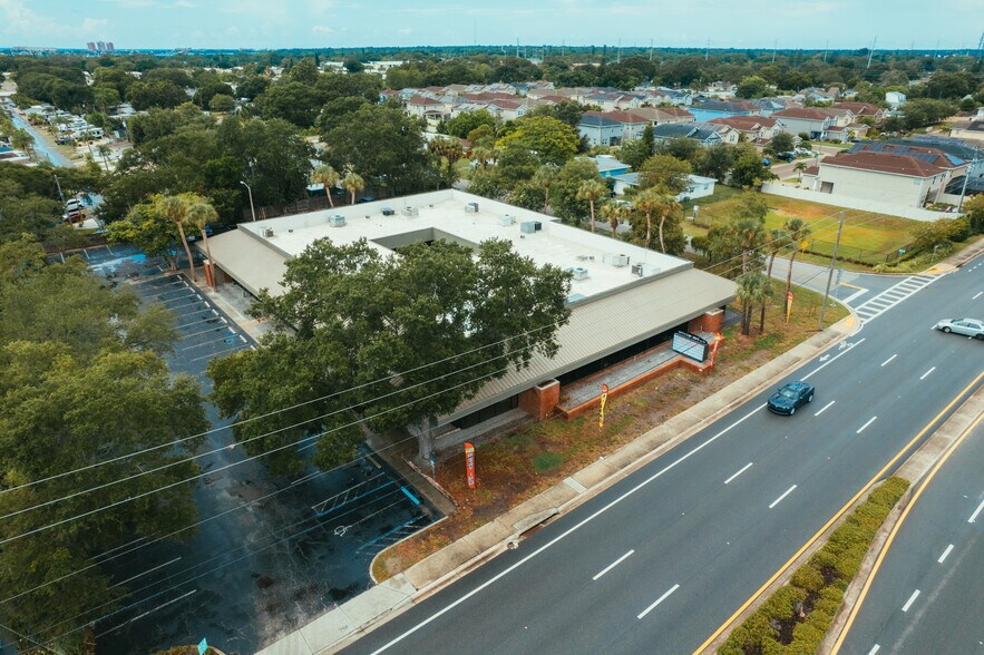 More Photos Of 5666 Seminole Blvd, Seminole Office For Sale