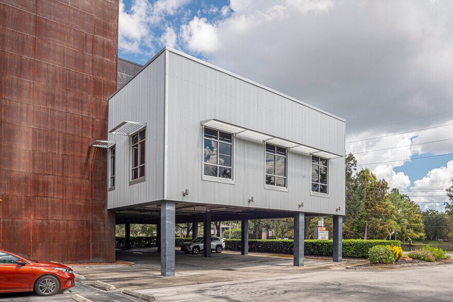 More Photos Of 429 S Keller Rd, Orlando Loft Creative Space For Lease