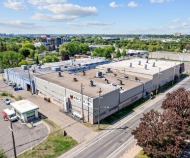 Primary Photo Of 2639 2nd St NE, Saint Anthony Manufacturing For Sale