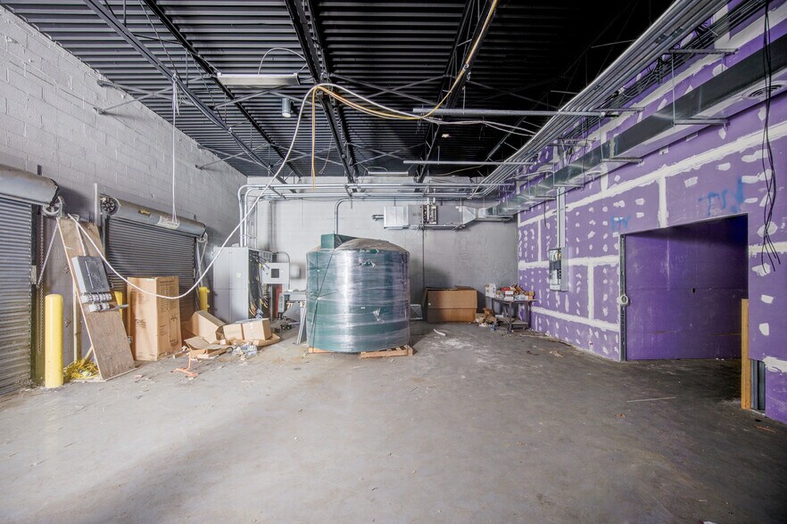 More Photos Of 6400 E Nevada Ave, Detroit Warehouse For Sale