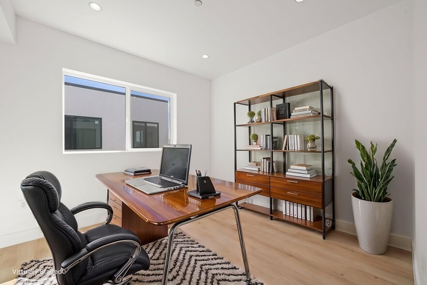 More Photos Of 1933 Magnolia Ave, Los Angeles Apartments For Sale