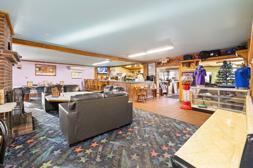 More Photos Of 179 Vermont Route 100 N, Wilmington Specialty For Sale