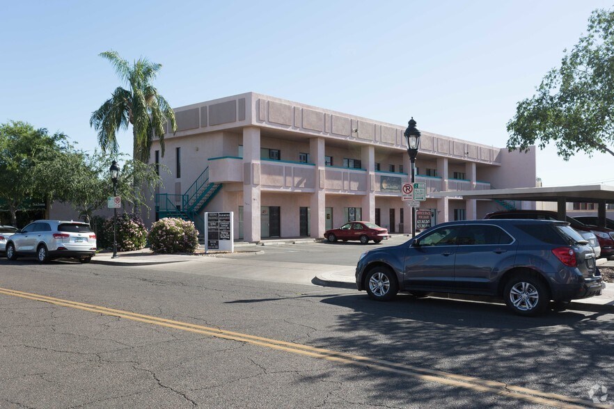 More Photos Of 7011 N 57th Ave, Glendale Office For Lease