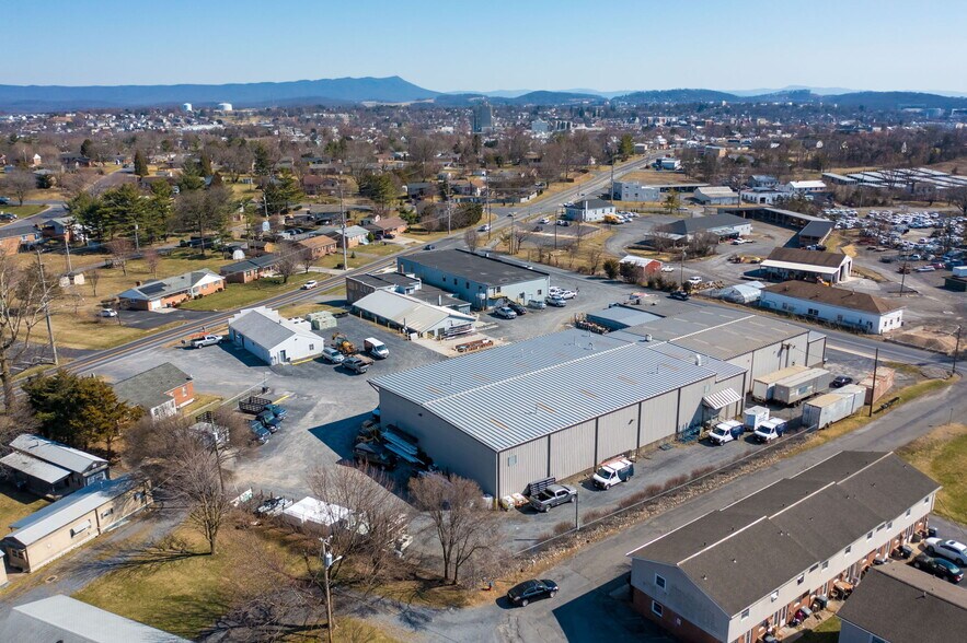 More Photos Of 911 Chicago Ave, Harrisonburg Manufacturing For Sale