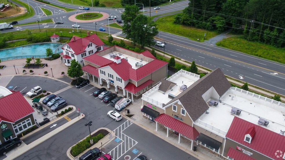 More Photos Of 120-130 Purcellville Gateway Dr, Purcellville General Retail For Lease