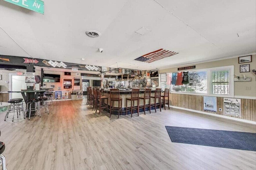 More Photos Of 26211 W IL Route 173, Antioch Restaurant For Sale