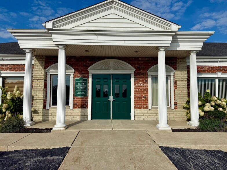 Primary Photo Of 11376 Broadway, Crown Point Office For Lease