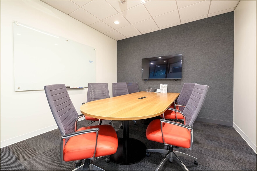 More Photos Of 121 Perimeter Ctr W, Atlanta Coworking Space