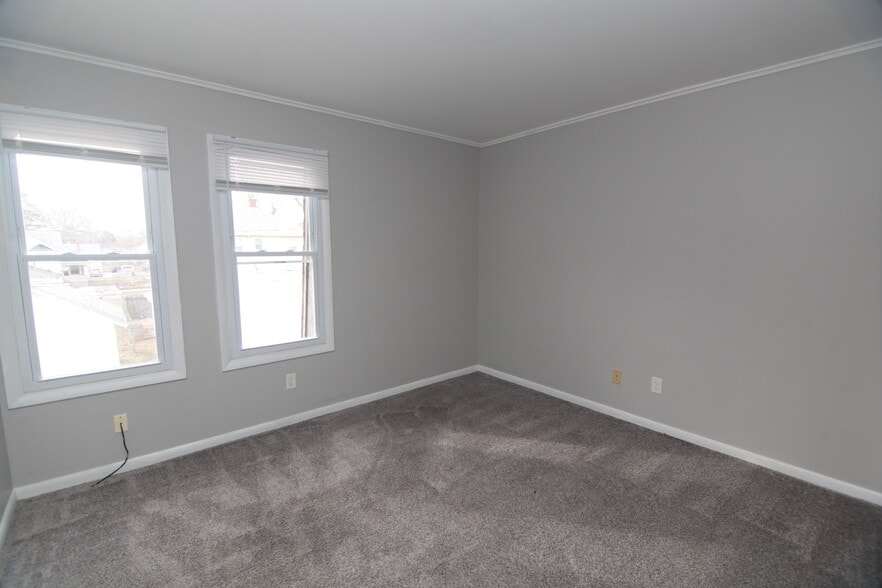 More Photos Of 1524 38th St, Rock Island Office Residential For Sale