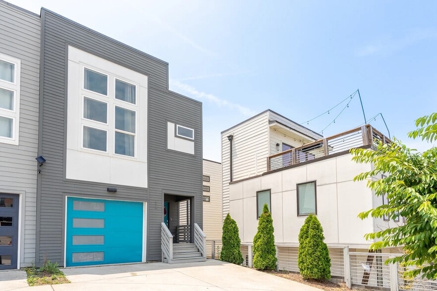 More Photos Of , Nashville Multifamily For Sale