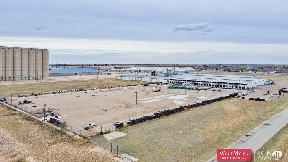 More Photos Of 2002 N Avenue N, Lubbock Manufacturing For Lease