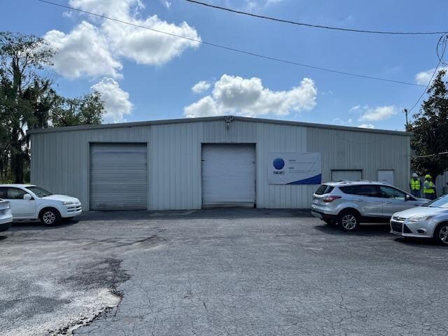 More Photos Of 710 S Rossiter St, Mount Dora Warehouse For Sale