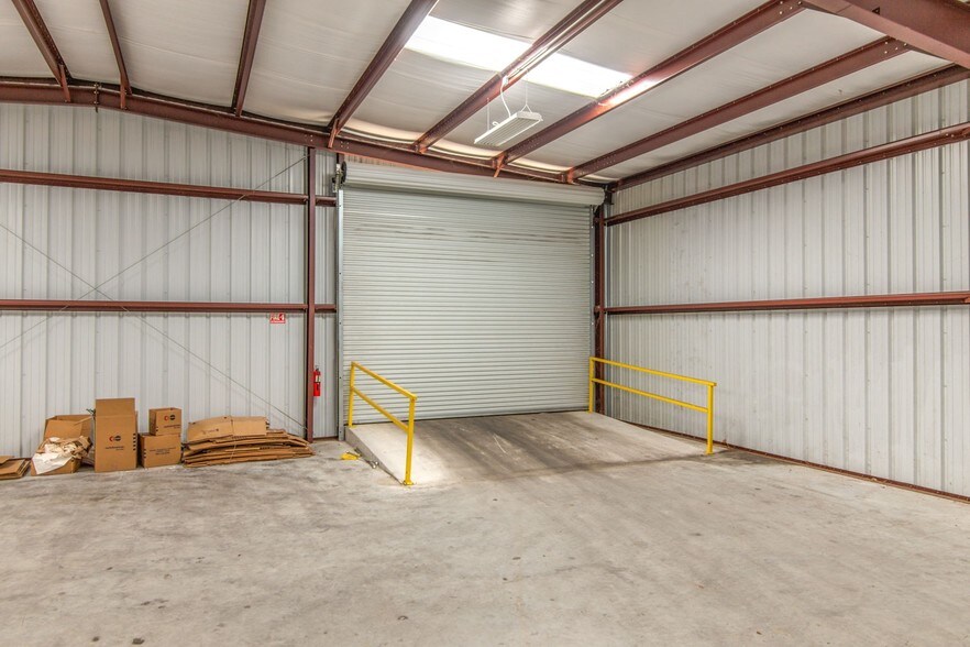 More Photos Of 13939 Old Texaco Rd, Conroe Industrial For Sale