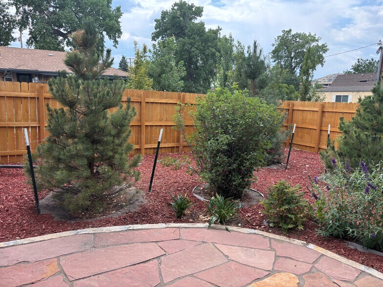 More Photos Of 515 Jerry St, Castle Rock Office For Sale