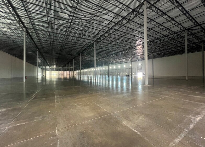 More Photos Of 10744 Alta Dr, Jacksonville Industrial For Lease