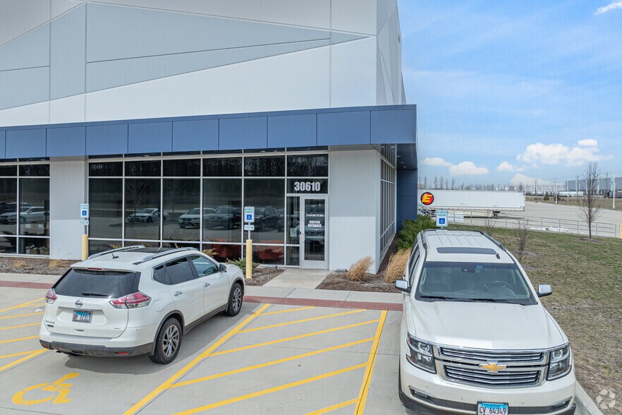 More Photos Of 30610 S Kavanaugh Rd, Wilmington Warehouse For Lease