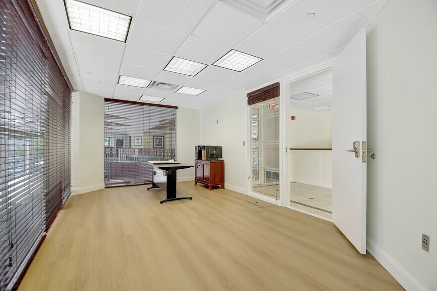 More Photos Of 200 S Andrews Ave, Fort Lauderdale Medical For Sale