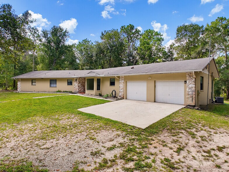 Primary Photo Of 26311 Willow St, Brooksville Specialty For Sale