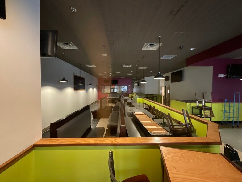 More Photos Of 37-41 North St, Pittsfield Storefront For Lease