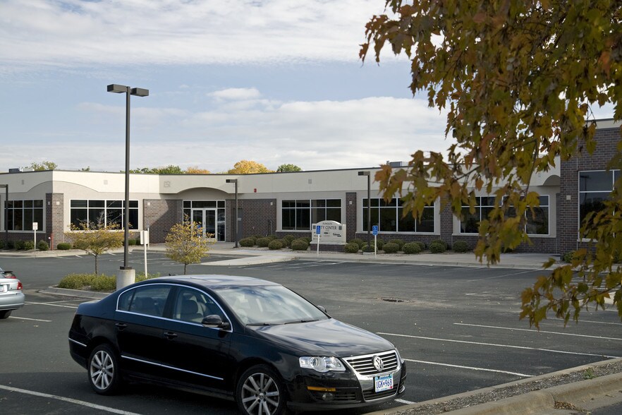 More Photos Of 15650 N 36th Ave, Plymouth Office For Lease