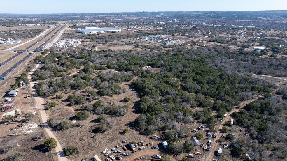 More Photos Of 854 N Creek Rd, Comfort Land For Lease