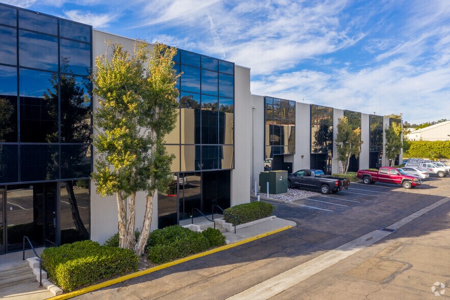 More Photos Of 3914 Murphy Canyon, San Diego Unknown For Lease