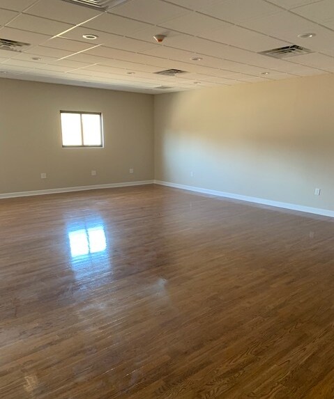More Photos Of 317 Railroad Ave, Bedford Hills Flex For Lease