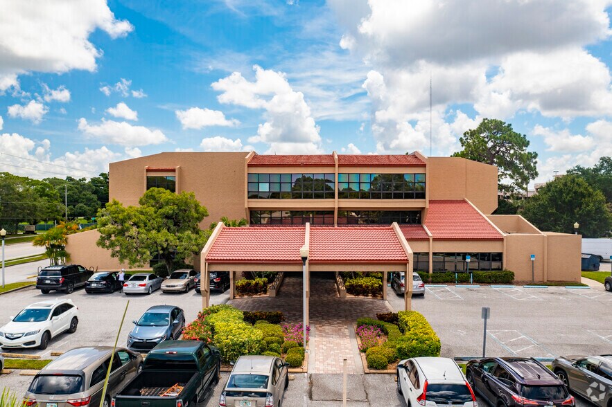 Primary Photo Of 2650 Bahia Vista St, Sarasota Medical For Sale