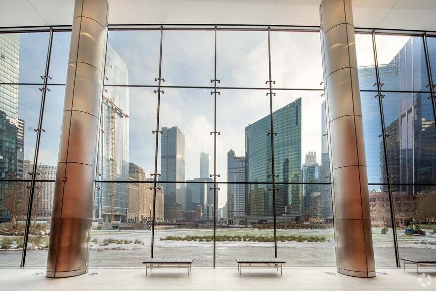More Photos Of 444 W Lake St, Chicago Office For Lease