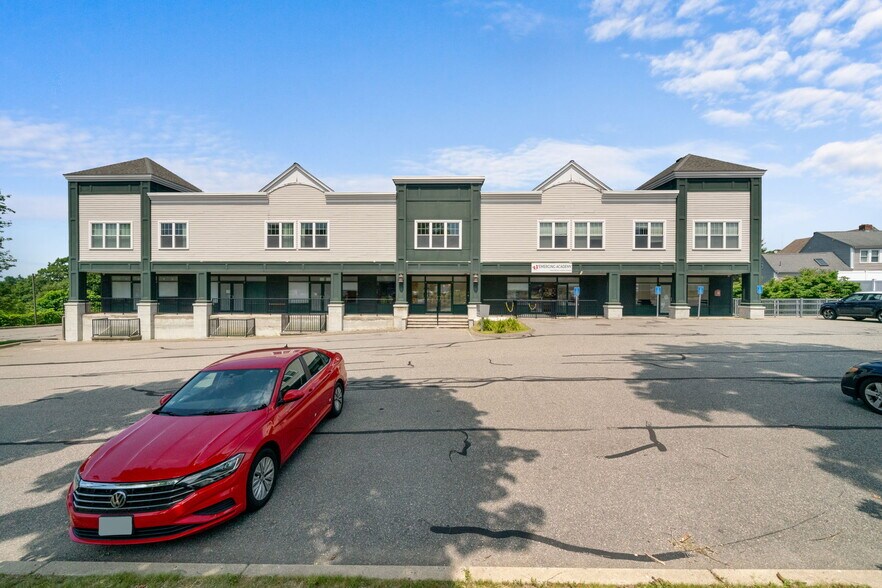 More Photos Of 140 N Franklin St, Holbrook Office For Sale