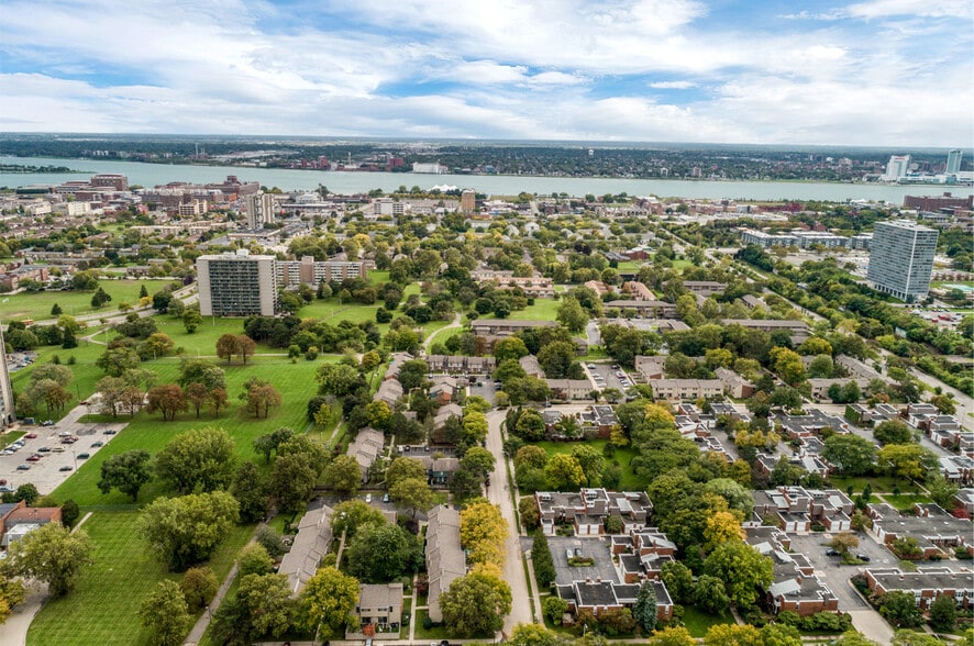 More Photos Of 2154 Hyde Park Rd, Detroit Apartments For Sale