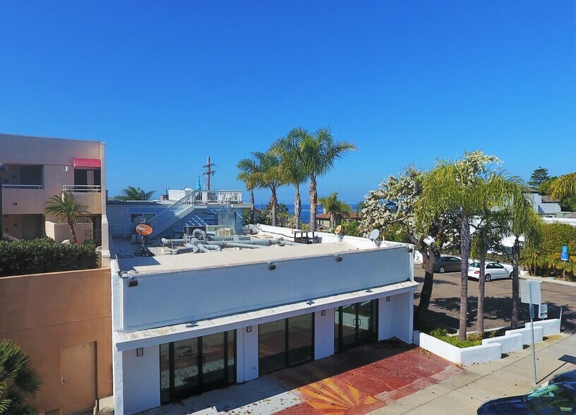 More Photos Of 5752 La Jolla Blvd, La Jolla Restaurant For Sale