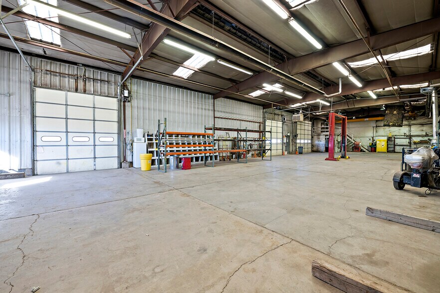 More Photos Of 71 Allegiance Cir, Evanston Warehouse For Sale