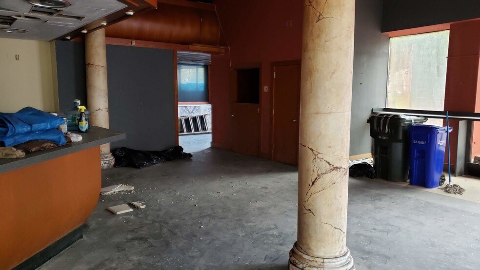 More Photos Of 1252 Main St, Springfield Office For Sale