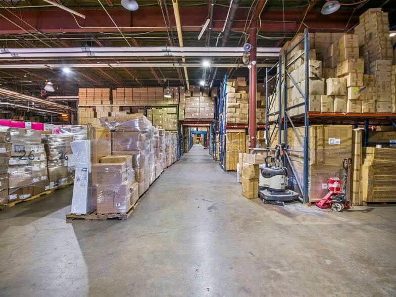 More Photos Of 1434-1440 County Rd, Wantage Warehouse For Sale